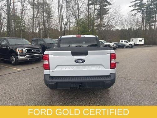 Space White Metallic 2025 Ford Maverick XLT