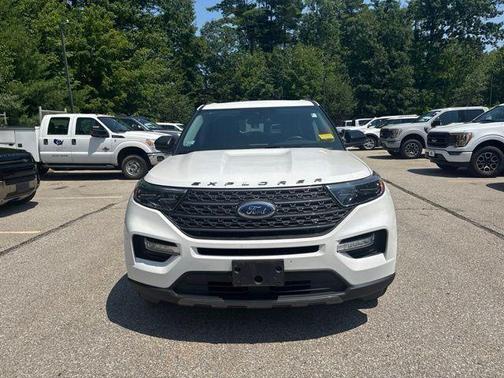 Star White Metallic Tri-Coat 2023 Ford Explorer XLT