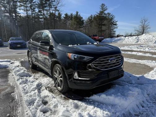 2023 Ford Edge Titanium