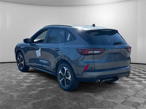 2025 Ford Escape ST-Line Elite
