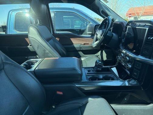 Oxford White 2021 Ford F-150 Lariat