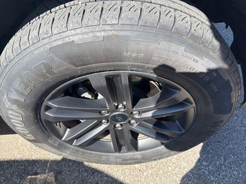 Oxford White 2021 Ford F-150 Lariat