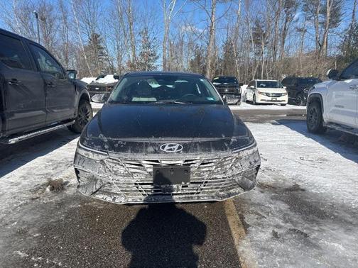 2025 Hyundai ELANTRA HEV Limited