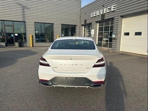 Uyuni White 2025 Genesis G70 2.5T AWD