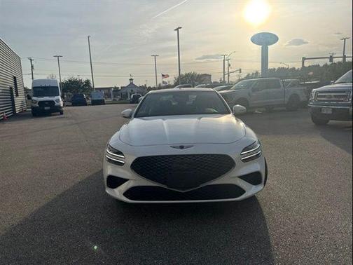 Uyuni White 2025 Genesis G70 2.5T AWD