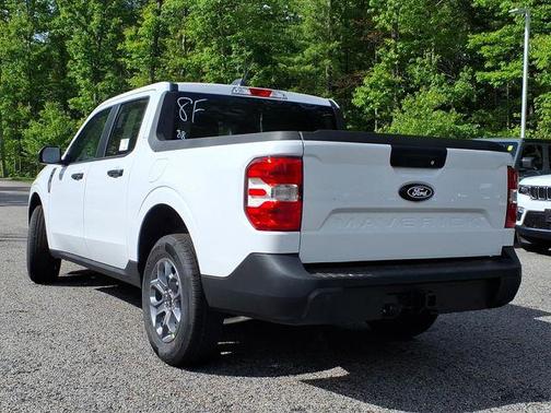 Oxford White 2026 Ford Maverick XLT