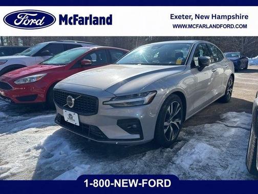 2024 Volvo S60 B5 Plus Dark Theme