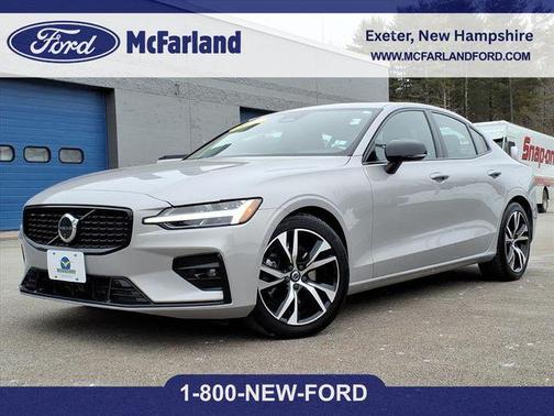 2024 Volvo S60 B5 Plus Dark Theme