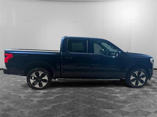 2023 Ford F-150 Lightning Platinum