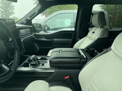 2023 Ford F-150 Lightning Platinum