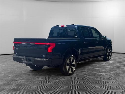 2023 Ford F-150 Lightning Platinum