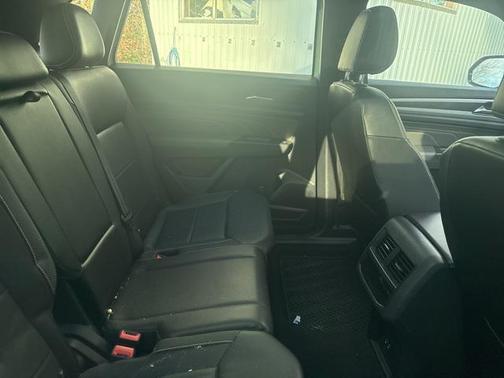 2021 Volkswagen Atlas Cross Sport 3.6L V6 SE w/Technology R-Line