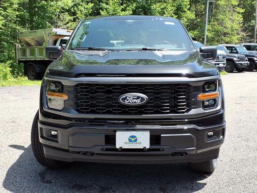 Agate Black Metallic 2026 Ford F-150 STX