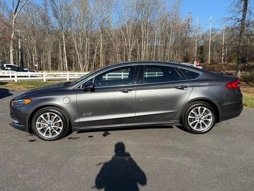 2017 Ford Fusion Energi SE Luxury