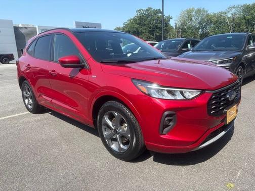 Red Metallic 2023 Ford Escape ST-Line Select