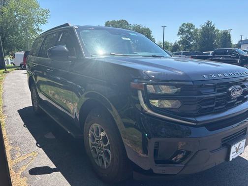 Black Metallic 2026 Ford Expedition Active 4x2