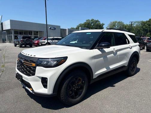 Star White 2026 Ford Explorer Tremor