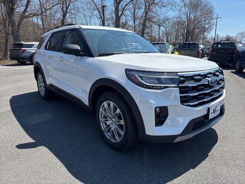 Star White 2026 Ford Explorer Active