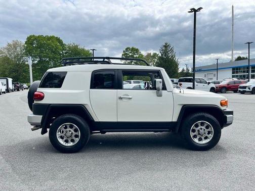 Iceberg 2013 Toyota FJ Cruiser Base