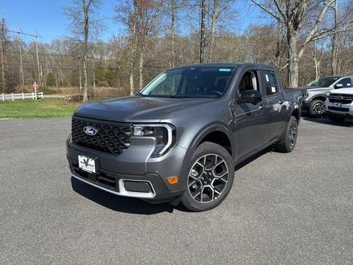 Carbonized Gray Metallic 2026 Ford Maverick Lariat