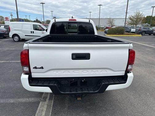 2022 Toyota Tacoma SR