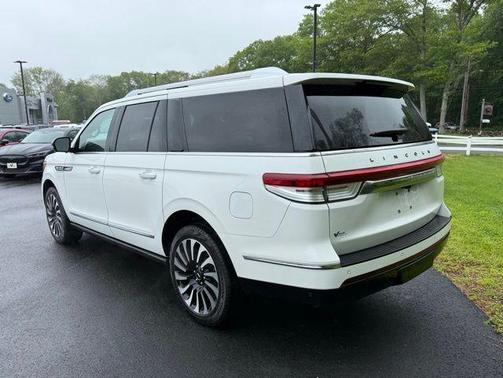 2022 Lincoln Navigator L Black Label