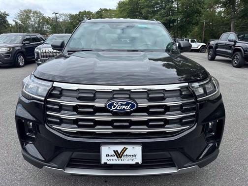 Black Metallic 2027 Ford Explorer Active (200A)