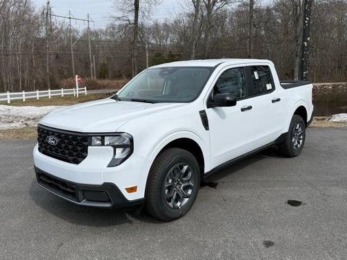 Oxford White 2026 Ford Maverick XLT
