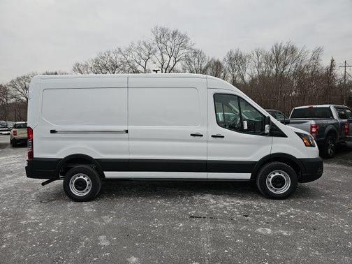 2024 Ford Transit-250 148 WB Medium Roof Cargo