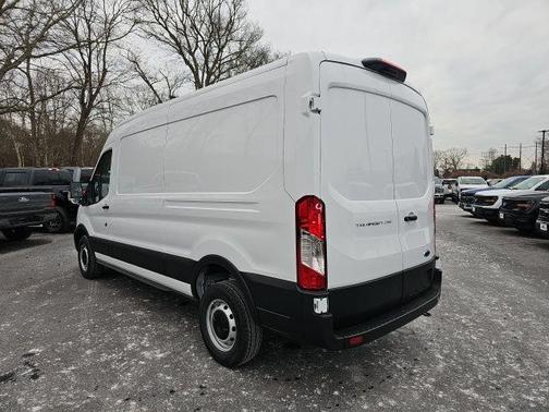 2024 Ford Transit-250 148 WB Medium Roof Cargo