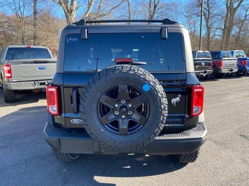 2024 Ford Bronco Black Diamond