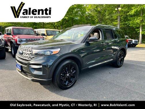 Green Metallic 2022 Ford Explorer Limited