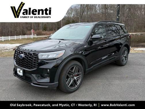 Black Metallic 2026 Ford Explorer ST-Line