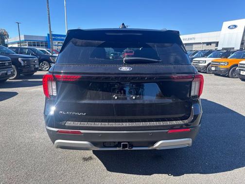 Agate Black Metallic 2027 Ford Explorer Platinum