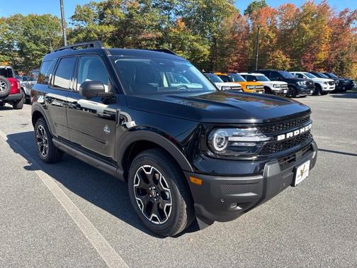 Shadow Black 2026 Ford Bronco Sport Outer Banks