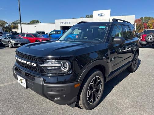 Shadow Black 2026 Ford Bronco Sport Outer Banks