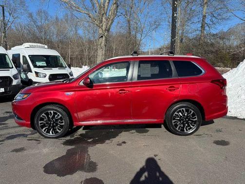 2018 Mitsubishi Outlander PHEV 