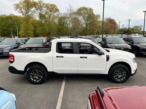 Oxford White 2024 Ford Maverick XLT