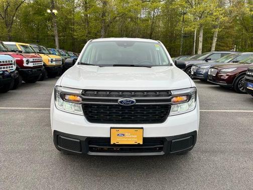 Oxford White 2024 Ford Maverick XLT
