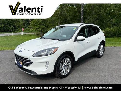 2022 Ford Escape Titanium Hybrid