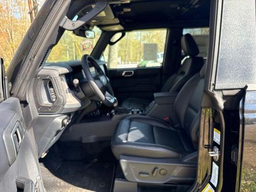 Shadow Black 2026 Ford Bronco Outer Banks