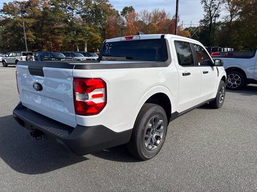 Oxford White 2026 Ford Maverick XLT