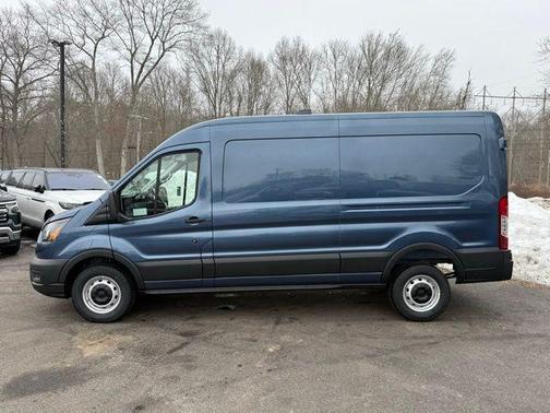 2026 Ford Transit-250 148 WB Medium Roof Cargo