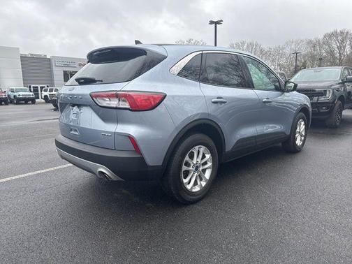Ice Blue 2022 Ford Escape SE