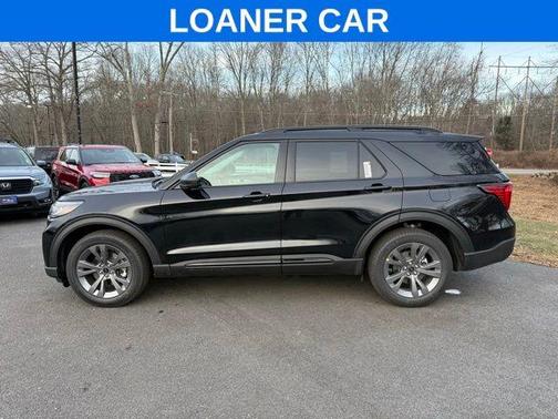 Agate Black Metallic 2026 Ford Explorer Active