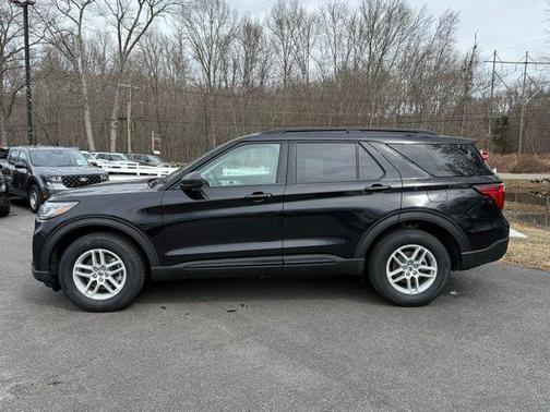 Agate Black Metallic 2026 Ford Explorer Active