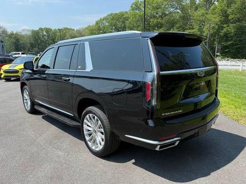 2022 Cadillac Escalade ESV Premium Luxury