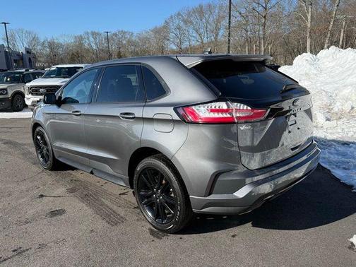 2022 Ford Edge ST Line