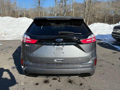 2022 Ford Edge ST Line