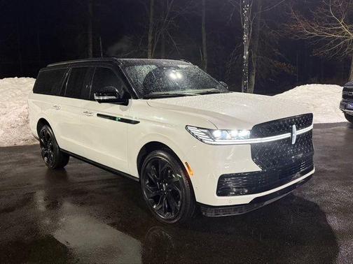 2025 Lincoln Navigator L Black Label